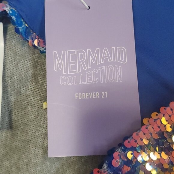 Iradescent Sequin Haltet Top Size L - Picture 5 of 9